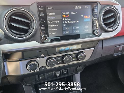 Used 2022 Toyota Tacoma SR5 AWD/4WD image 18