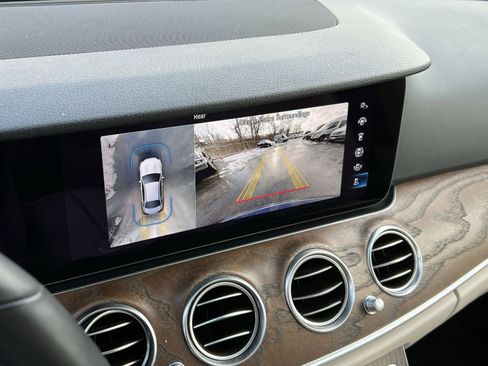 Certified 2021 Mercedes-Benz E 350 4MATIC Sedan image 17