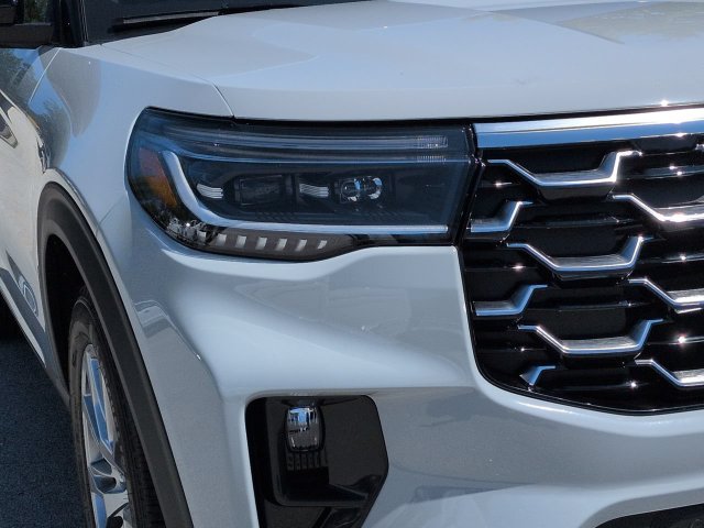 New 2027 Ford Explorer Platinum RWD image 9