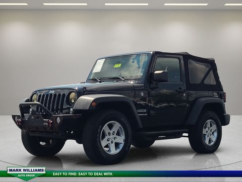 Used 2015 Jeep Wrangler Sport w/ Quick Order Package 24S AWD/4WD image 8
