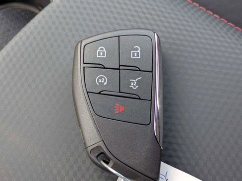 New 2026 Chevrolet Equinox RS w/ Convenience Package III FWD image 37