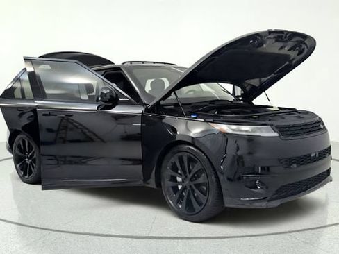 Used 2026 Land Rover Range Rover Sport Dynamic SE AWD/4WD image 16