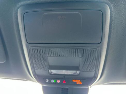 Used 2024 Chevrolet Traverse LT w/ Trailering Package AWD/4WD image 46