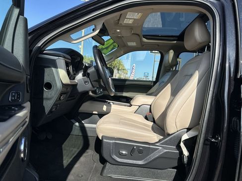 Used 2024 Ford Expedition Max Limited image 19