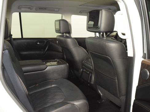 Used 2022 Nissan Armada Platinum w/ Captain's Chairs Package image 44