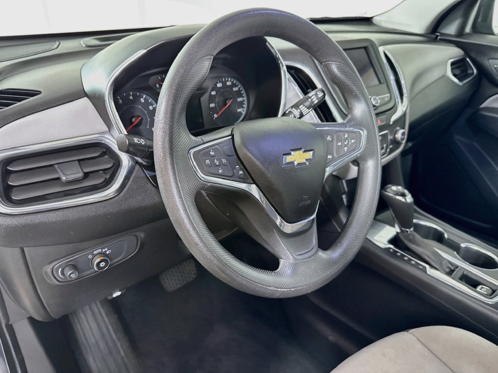 Used 2020 Chevrolet Equinox LS FWD image 9