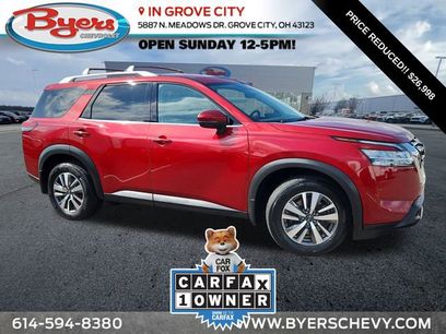 Used 2023 Nissan Pathfinder SL