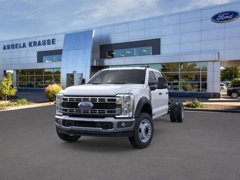 New 2026 Ford F450 XL w/ XL Chrome Package image 2