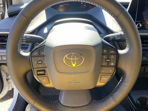 Used 2024 Toyota Prius XLE image 33