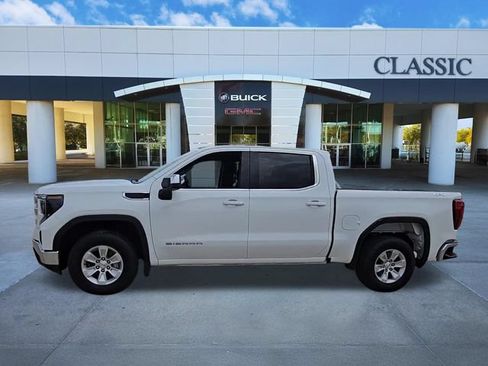 Used 2023 GMC Sierra 1500 SLE AWD/4WD image 4