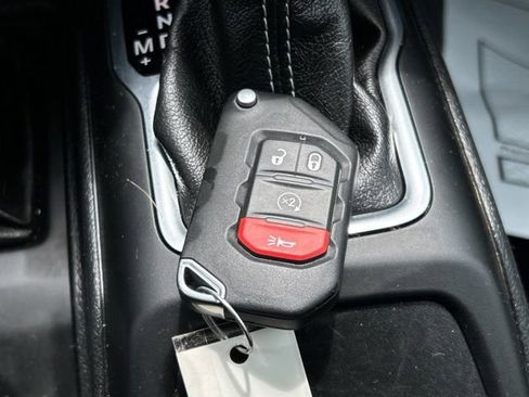 Used 2020 Jeep Wrangler Unlimited Sahara AWD/4WD image 50