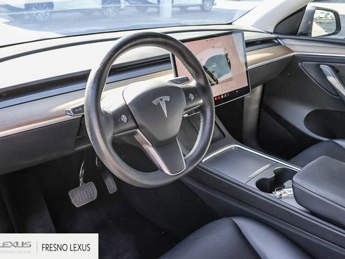 Used 2023 Tesla Model Y Long Range AWD/4WD image 18