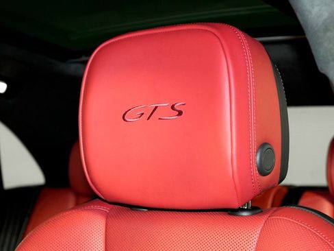 New 2026 Porsche Macan GTS image 18