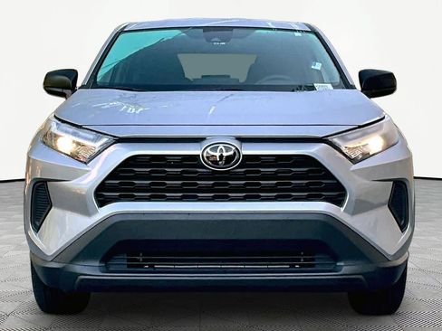 Used 2023 Toyota RAV4 LE FWD image 4
