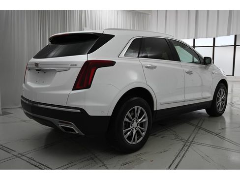 Used 2022 Cadillac XT5 Premium Luxury w/ Technology Package image 7