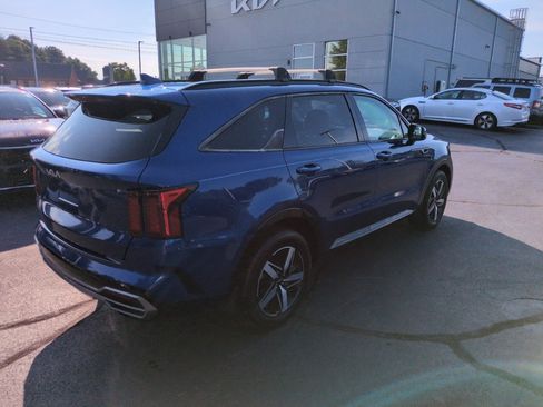 Used 2022 Kia Sorento S w/ Panoramic Sunroof Package FWD image 7