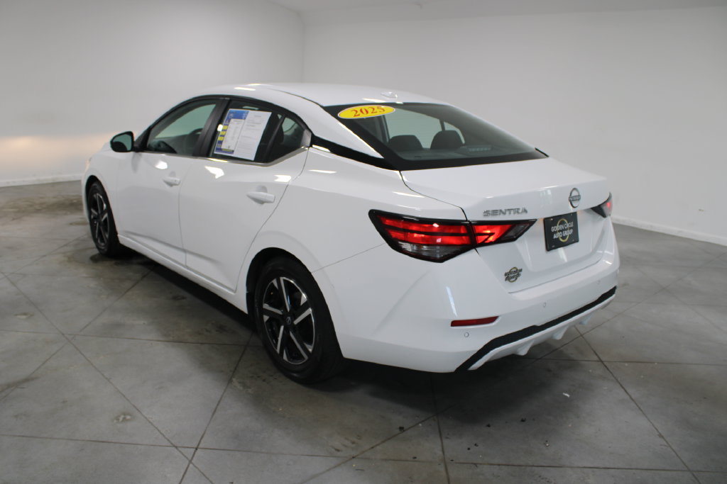 Used 2025 Nissan Sentra SV FWD image 7