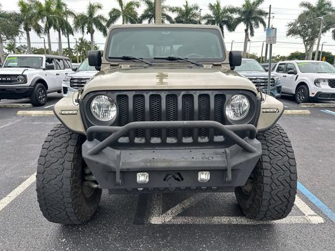 Used 2020 Jeep Gladiator Sport w/ Quick Order Package 24S AWD/4WD image 3