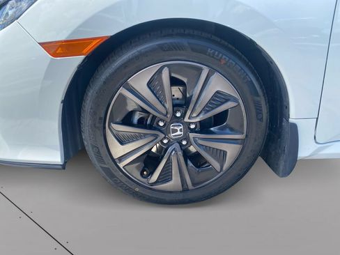 Used 2019 Honda Civic EX image 12