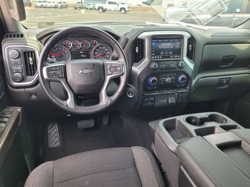 Used 2022 Chevrolet Silverado 1500 RST AWD/4WD image 17