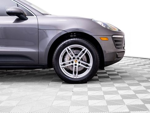 Used 2015 Porsche Macan S image 31