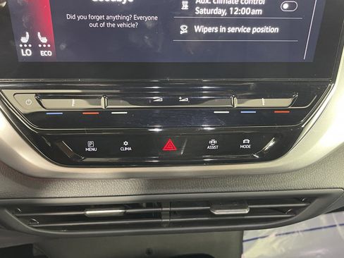 Used 2022 Volkswagen ID.4 Pro image 28