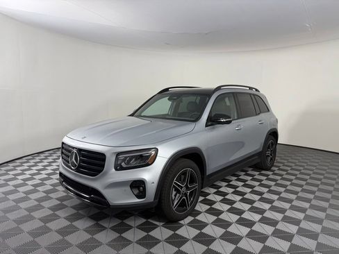Certified 2025 Mercedes-Benz GLB 250 4MATIC image 3