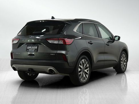 Used 2020 Ford Escape Titanium image 5