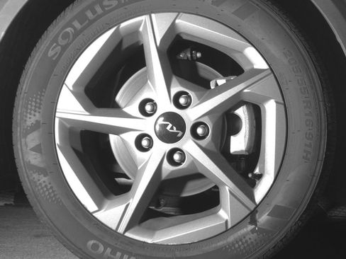 Used 2025 Kia K4 LXS image 13