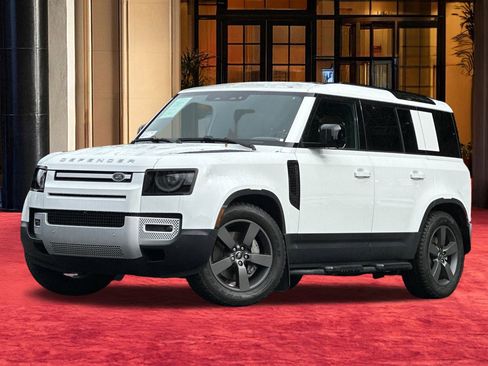 Used 2025 Land Rover Defender 110 S image 1
