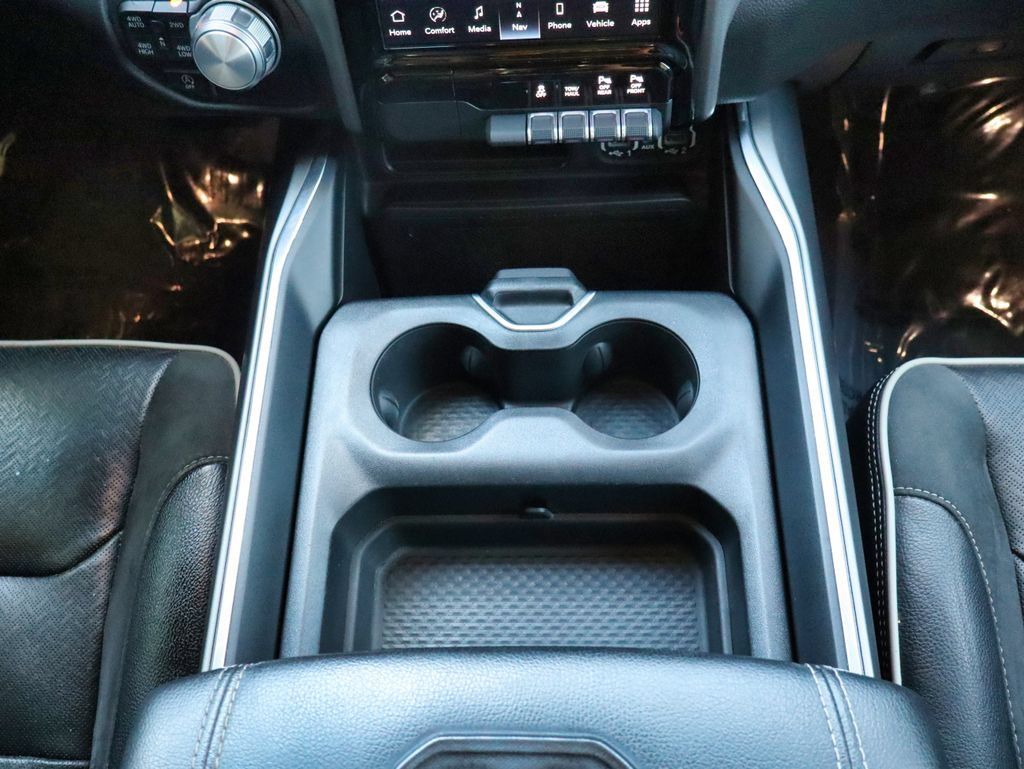 Used 2023 RAM 1500 Laramie AWD/4WD image 38