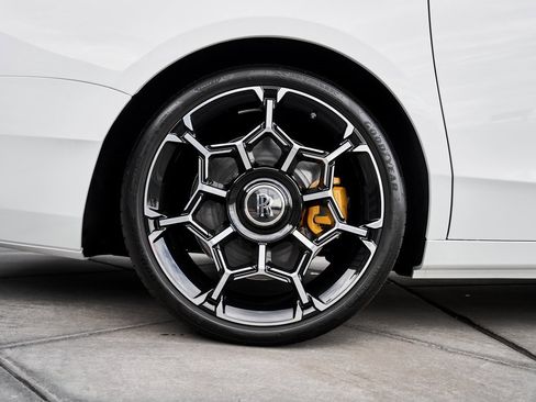 Used 2025 Rolls-Royce Ghost Black Badge image 13