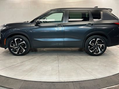Used 2024 Mitsubishi Outlander SE