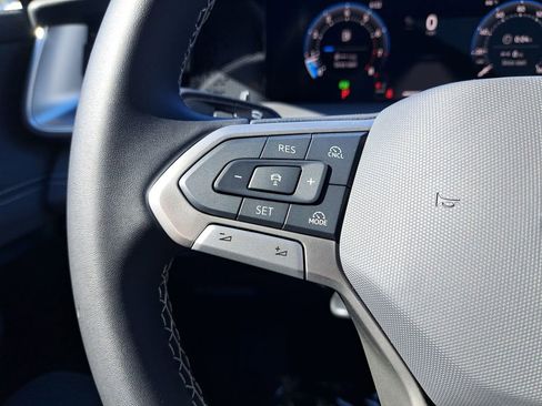 New 2026 Volkswagen Tiguan SE AWD/4WD image 29