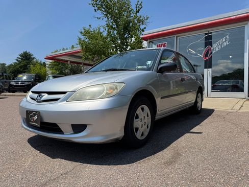 Used 2004 Honda Civic VP image 1