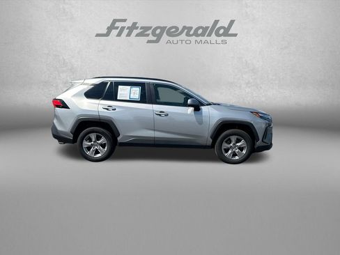 Used 2023 Toyota RAV4 XLE AWD/4WD image 9