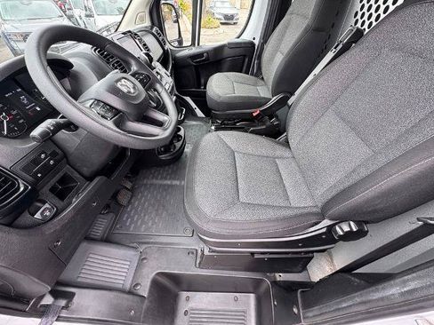 Used 2023 RAM ProMaster 2500 FWD image 17