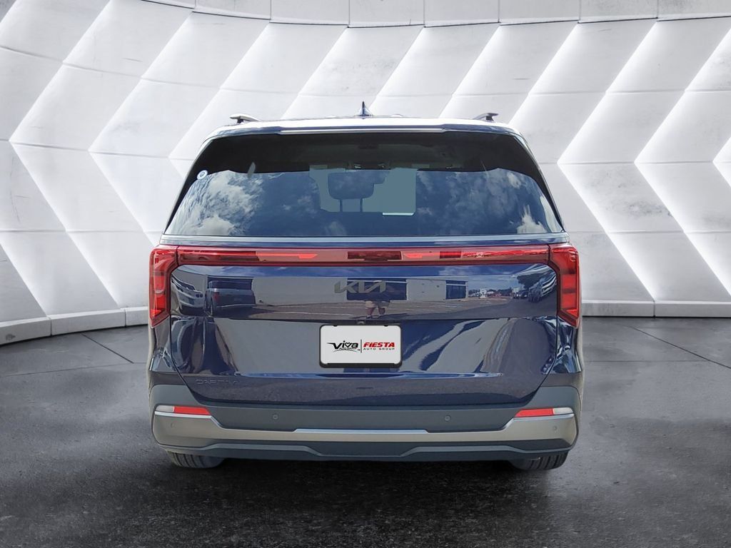 Used 2027 Kia Carnival EX w/ Dark Edition Package FWD image 5