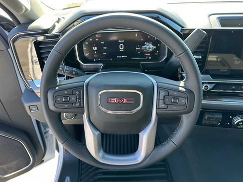 New 2026 GMC Sierra 1500 Elevation image 21