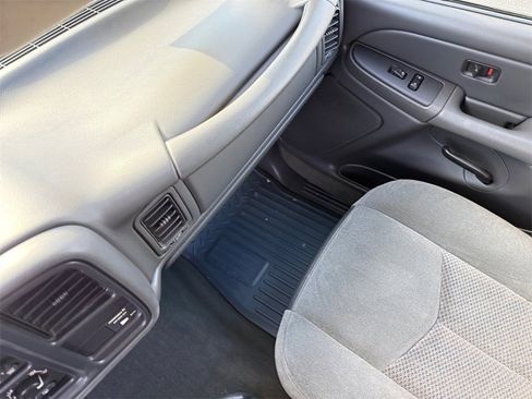 Used 2004 Chevrolet Silverado 1500 w/ Light Duty Power Package image 25