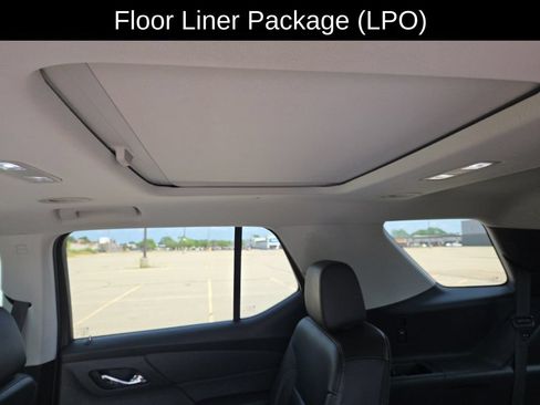 Used 2020 Chevrolet Traverse RS w/ LPO, Floor Liner Package AWD/4WD image 14