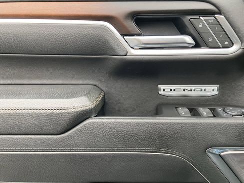 Used 2025 GMC Sierra 1500 Denali w/ Denali Reserve Package image 28