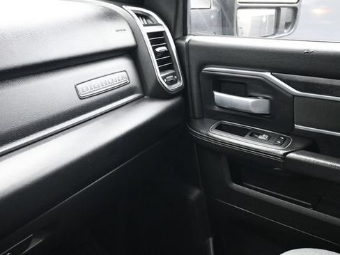 Used 2024 RAM 2500 Big Horn AWD/4WD image 10