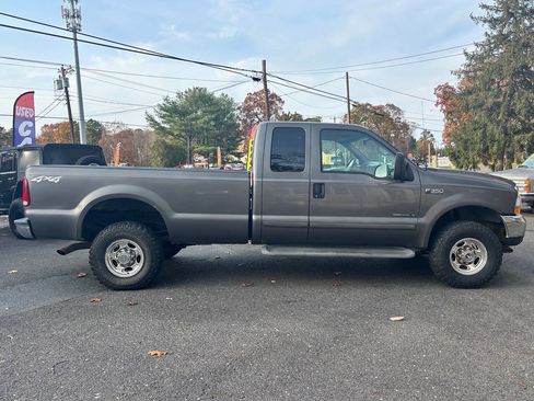 Used 2002 Ford F350 Lariat image 13