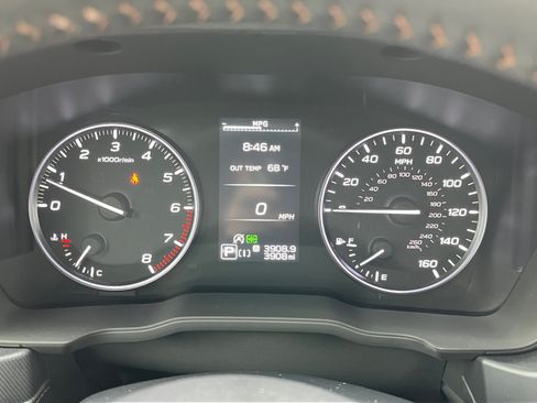 Used 2025 Subaru Forester Touring AWD/4WD image 10
