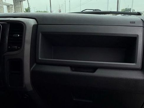 Used 2014 RAM 1500 Express RWD image 26