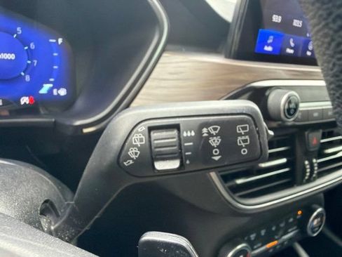 Used 2020 Ford Escape Titanium w/ Titanium Premium Package 2.0 AWD/4WD image 46