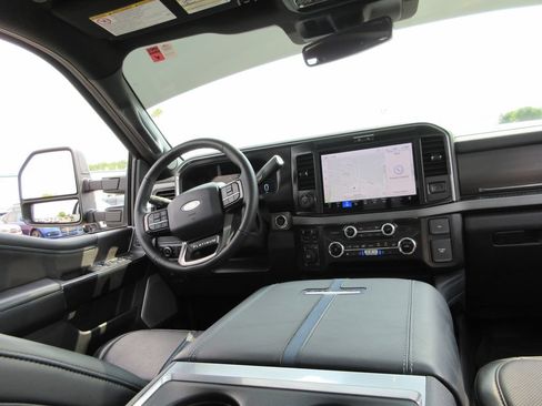 Used 2026 Ford F250 Platinum AWD/4WD image 31