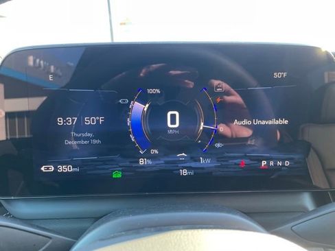 New 2025 Chevrolet Silverado EV LT image 17