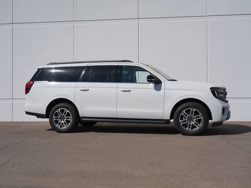 Used 2025 Ford Expedition Max Active image 2